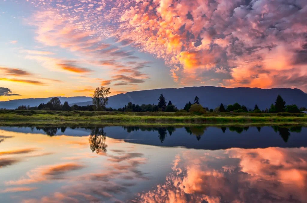 levers de soleil - nuages roses-gallery